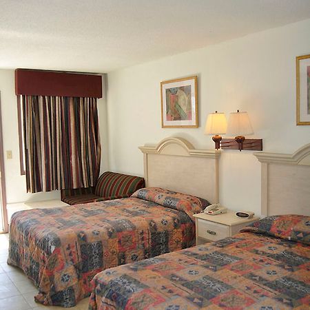 Oyo Hotel Myrtle Beach Kings Hwy Exterior photo