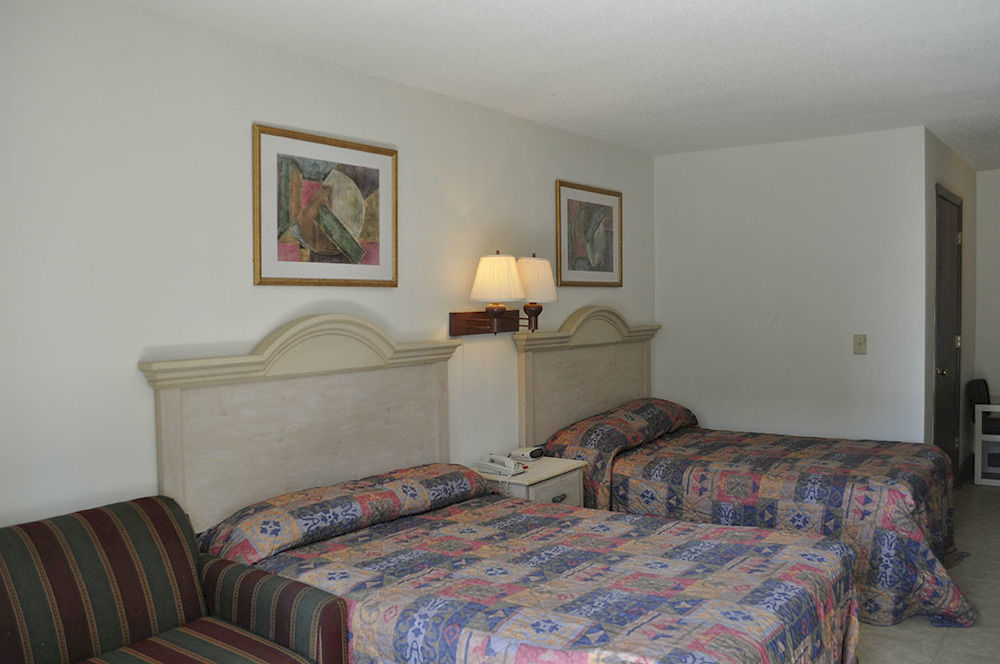Oyo Hotel Myrtle Beach Kings Hwy Exterior photo