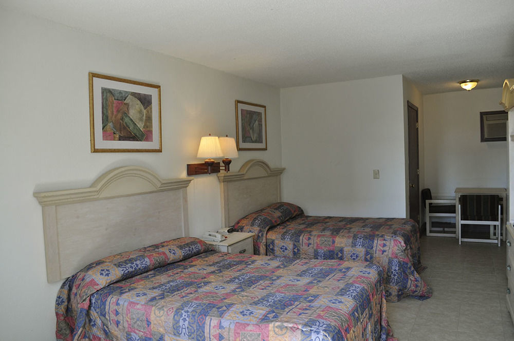 Oyo Hotel Myrtle Beach Kings Hwy Exterior photo